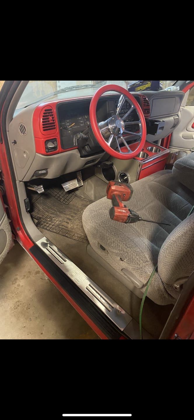 Customer photo review of OBS CHEVY/GMC (1988-1998) STAINLESS DOOR SILLS - SILVERADO - TAHOE - GMT400