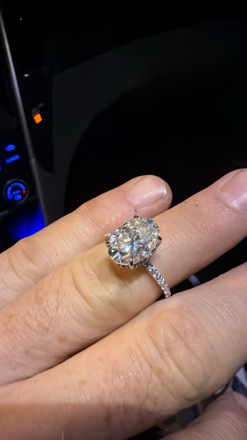 Customer photo review of S925 Moissanite 2.0 Ct~5.5 Ct Pavé Oval Cut Engagement Rings For Women