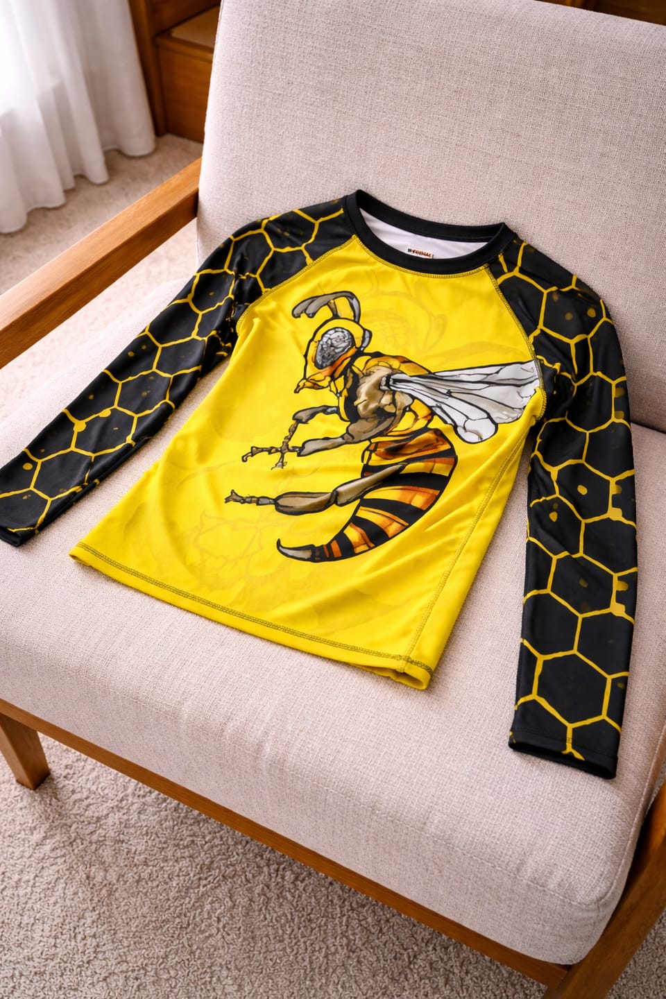 Customer photo review of Black Gold Hornet BJJ Rashguard