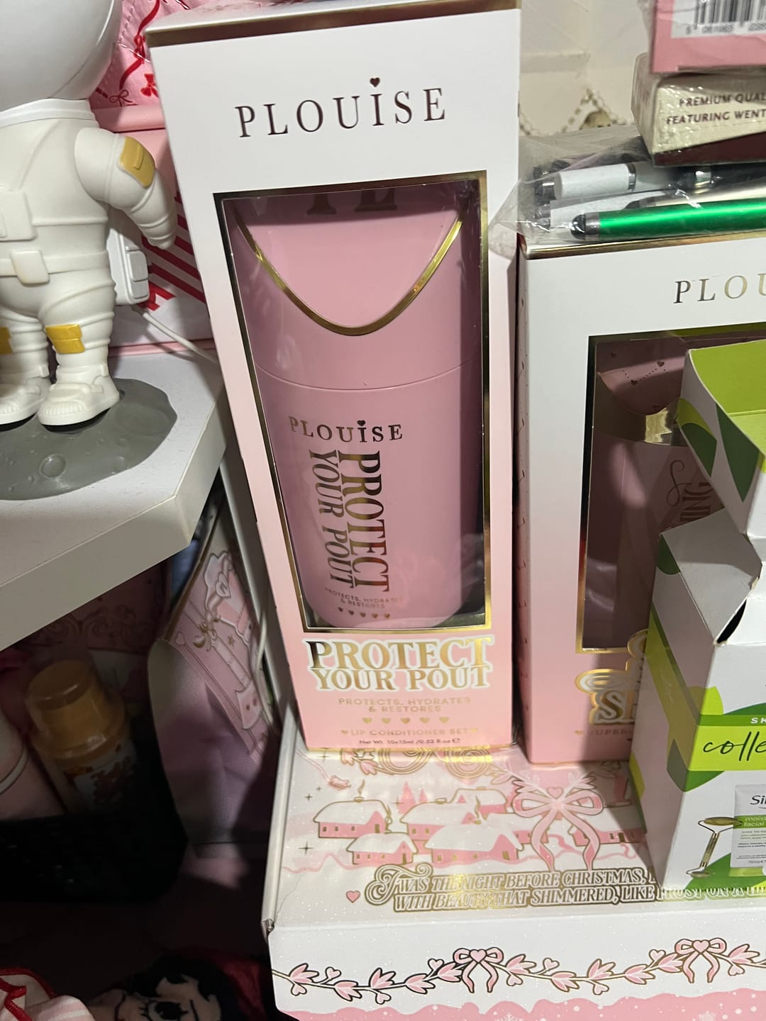 Customer photo review of Protect Your Pout Lip Conditioner XL Gift Set