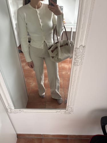 Customer photo review of Cassi Straight Leg Jeans - Cremebeige