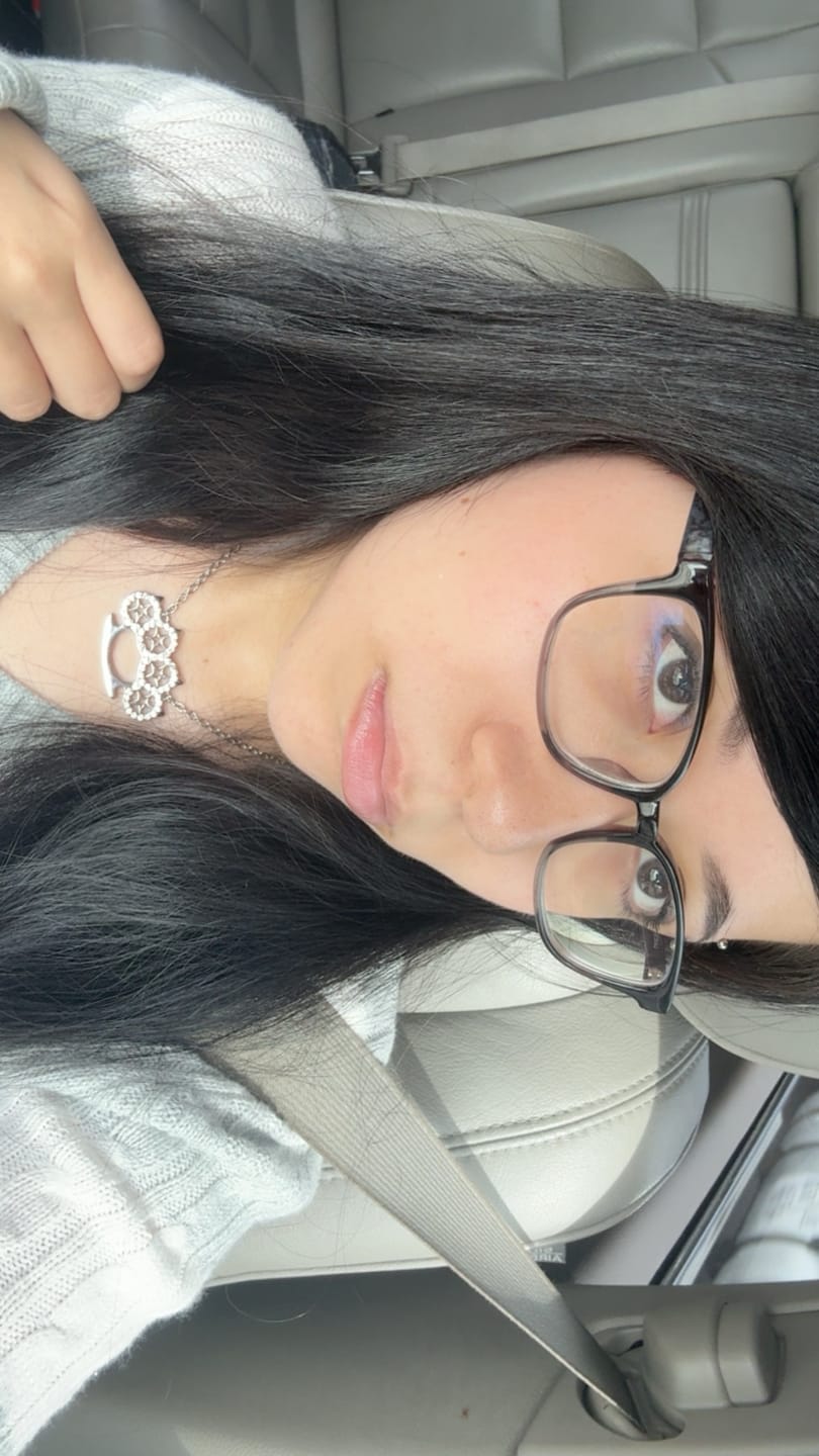 Customer photo review of Fatale Necklace