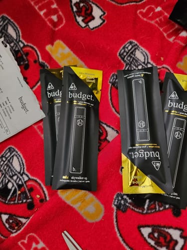 Customer photo review of 1 Gram THCA Full Spectrum Vape Pen | Skywalker OG - Indica