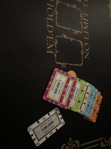 Customer photo review of Poker Plaques Case Set Monte Carlo 100 pcs