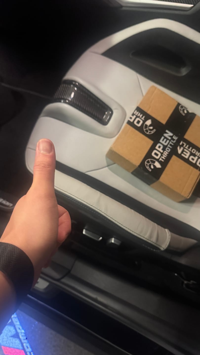 Customer photo review of BMW M BUCKET SEAT BOLSTER PROTECTOR SET FOR BMW G87 M2 G80 M3 G82 M4