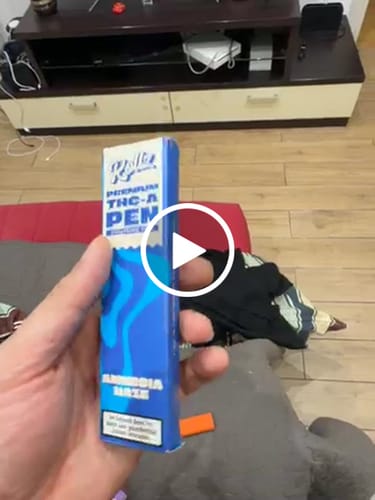 Customer video review of ROLLZ THCA Vape – approx. 800 puffs (90/10) | 2ml