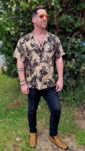 Customer photo review of Men's Bamboo Floral Vintage Summer Hawaiian Rayon Holiday Button Up Short Sleeve Shirt