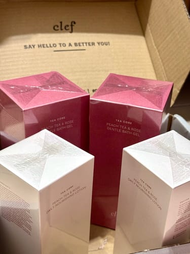 Customer photo review of [READY STOCK] CLEF Tea Core Gentle Bath Gel + Daily Nourishing Lotion