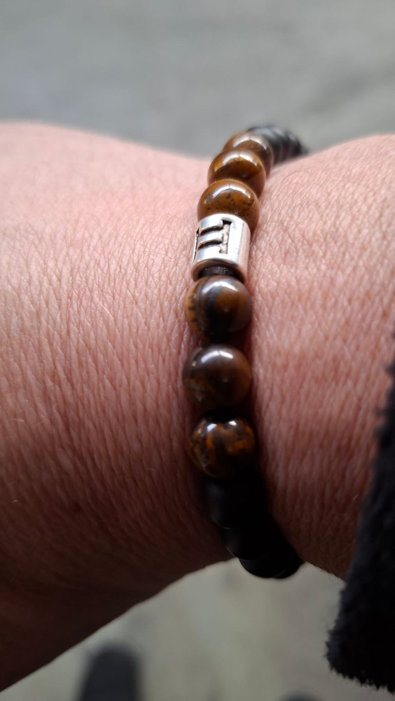 Customer photo review of Sternzeichen Armband - Tigerauge