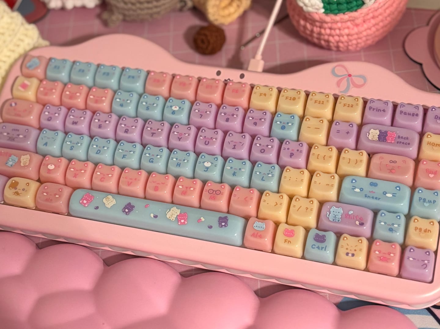 Customer photo review of KiiBOOM Meow Pudding PC Keycap Set
