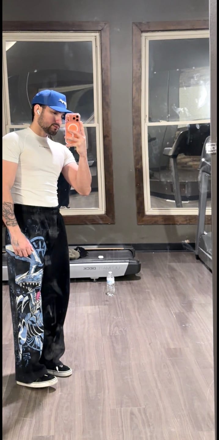 Customer photo review of 2088 - New Wave Baggy Sweats