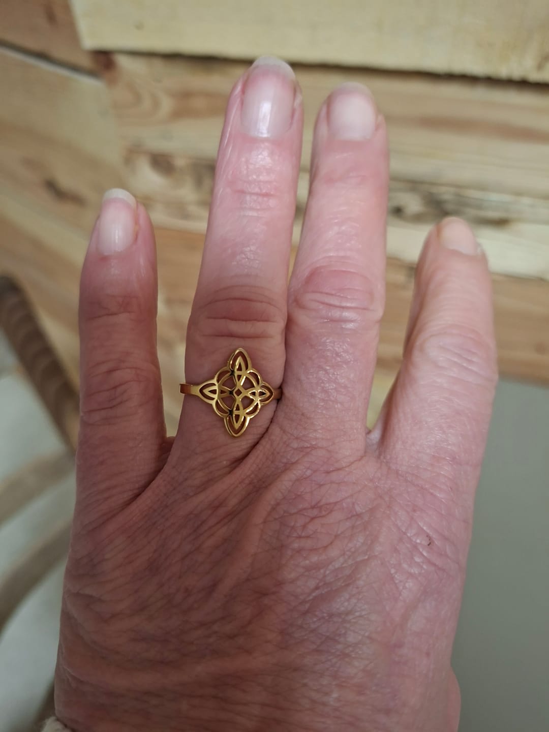 Customer photo review of Bague Ajustable "Protection Éternelle" - Noeud de Sorcière