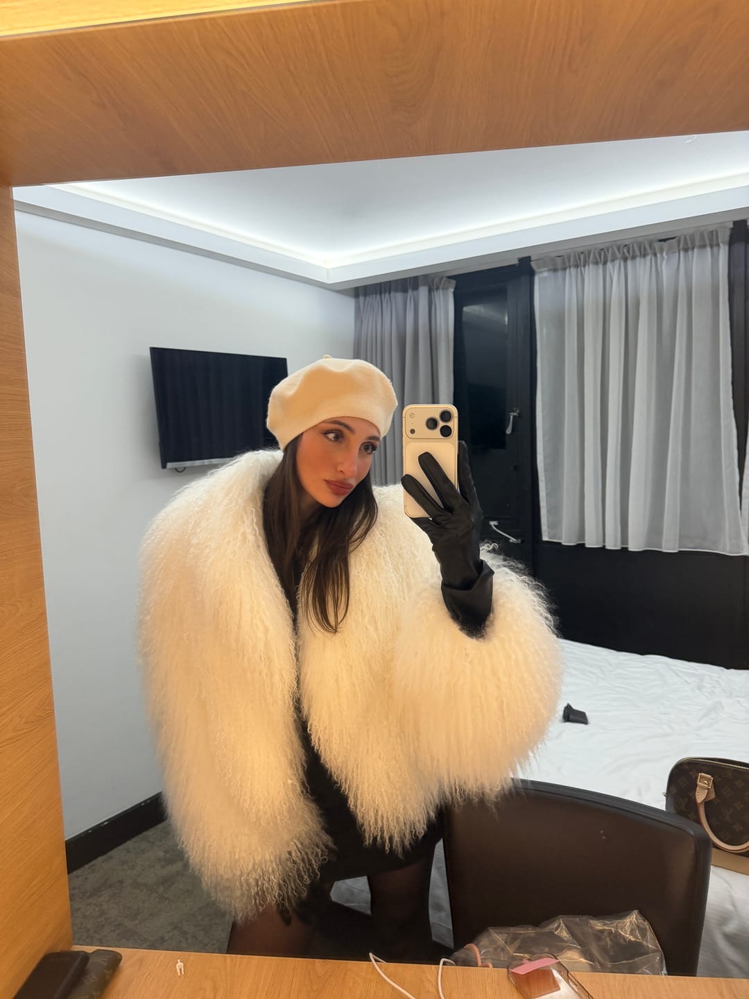 Customer photo review of Cappotto Loyenne Bianco in Mongolia
