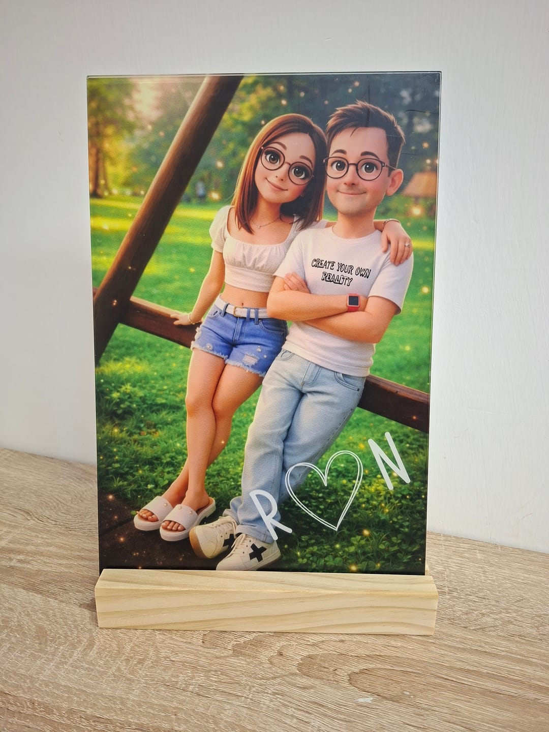 Customer photo review of Cartoon Love – Espositore in acrilico personalizzato con effetto cartoon
