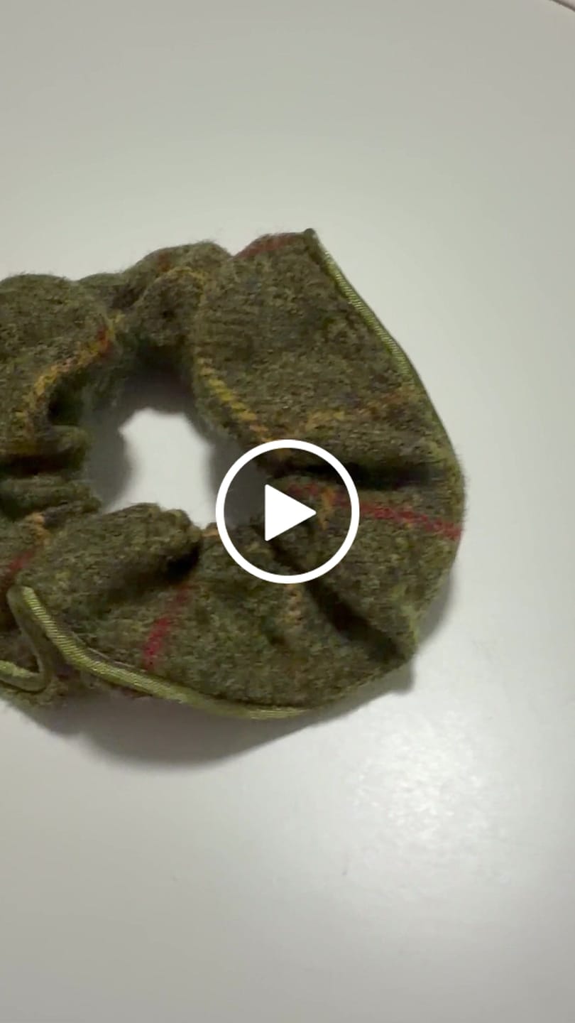 Customer video review of Tweed Scrunchie