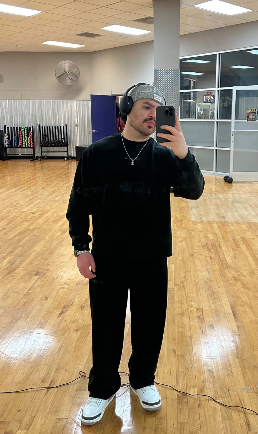 Customer photo review of 2141 - Soft AF No Cuff Sweats