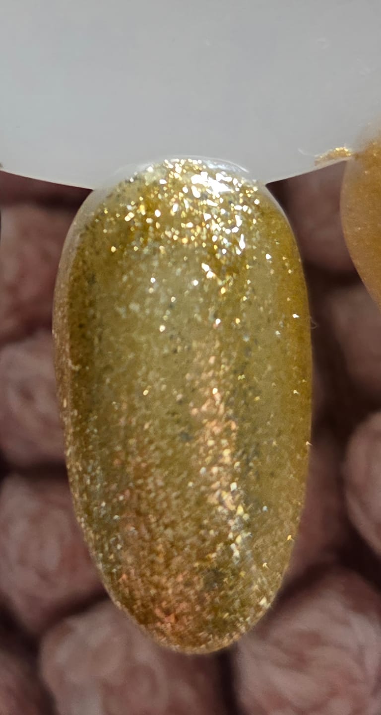 Customer photo review of UV / LED Color Gel - glamour gold- Art. 80500