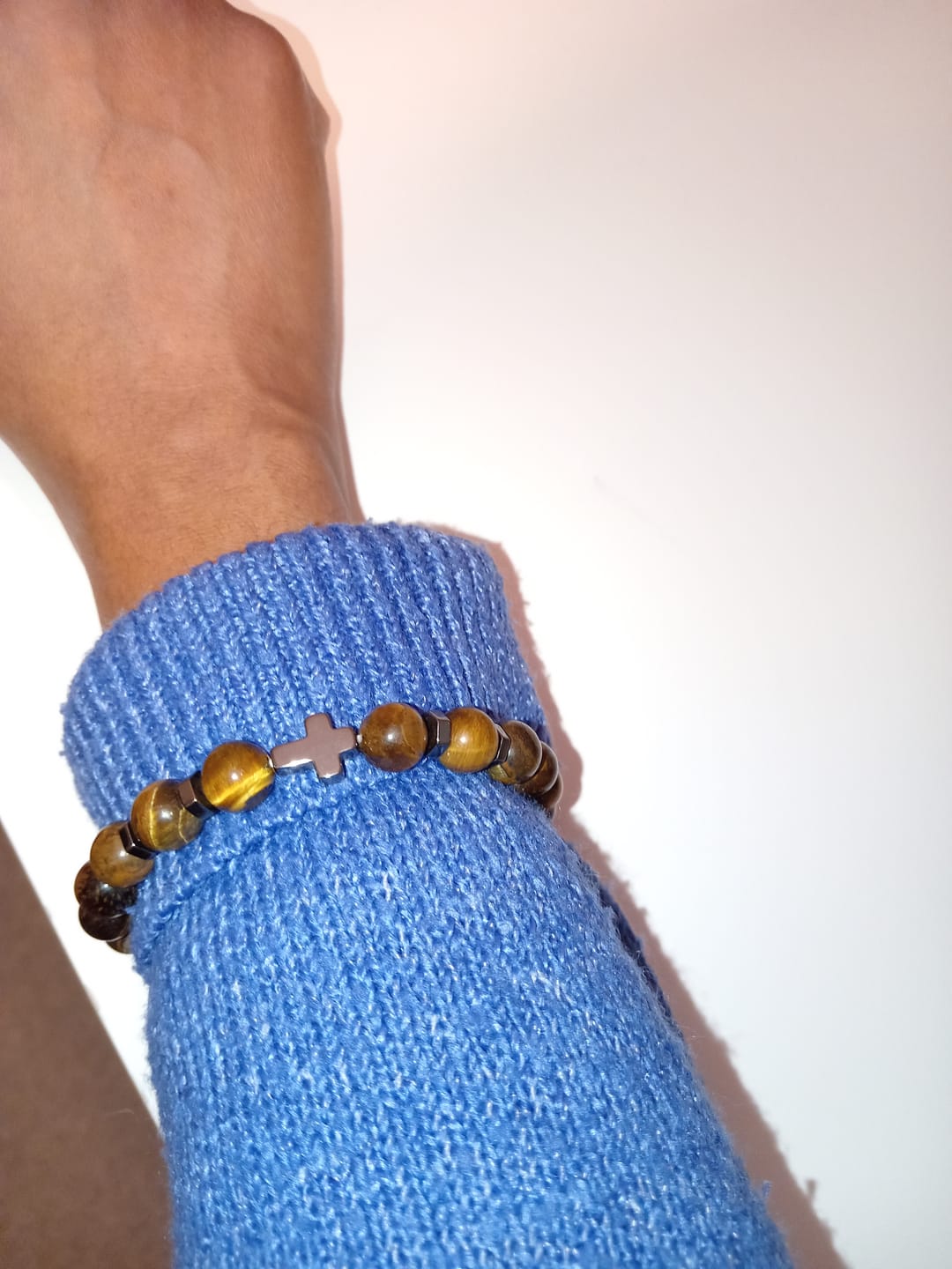 Customer photo review of Bracelet Croix Pierres Précieuse
