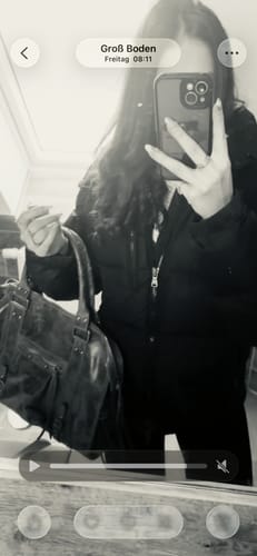 Customer photo review of It girl bag taupe