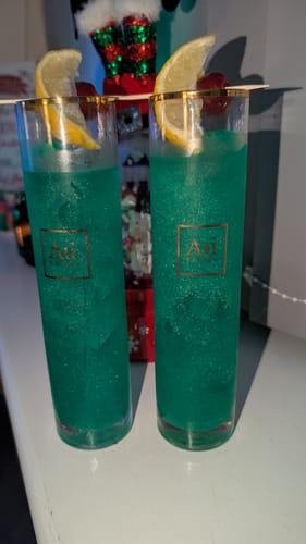 Customer photo review of Green Edible Drink Shimmer