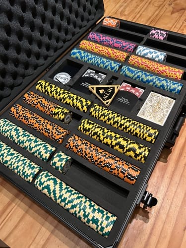 Customer photo review of Poker Case Aluminium Black 1000 PRO