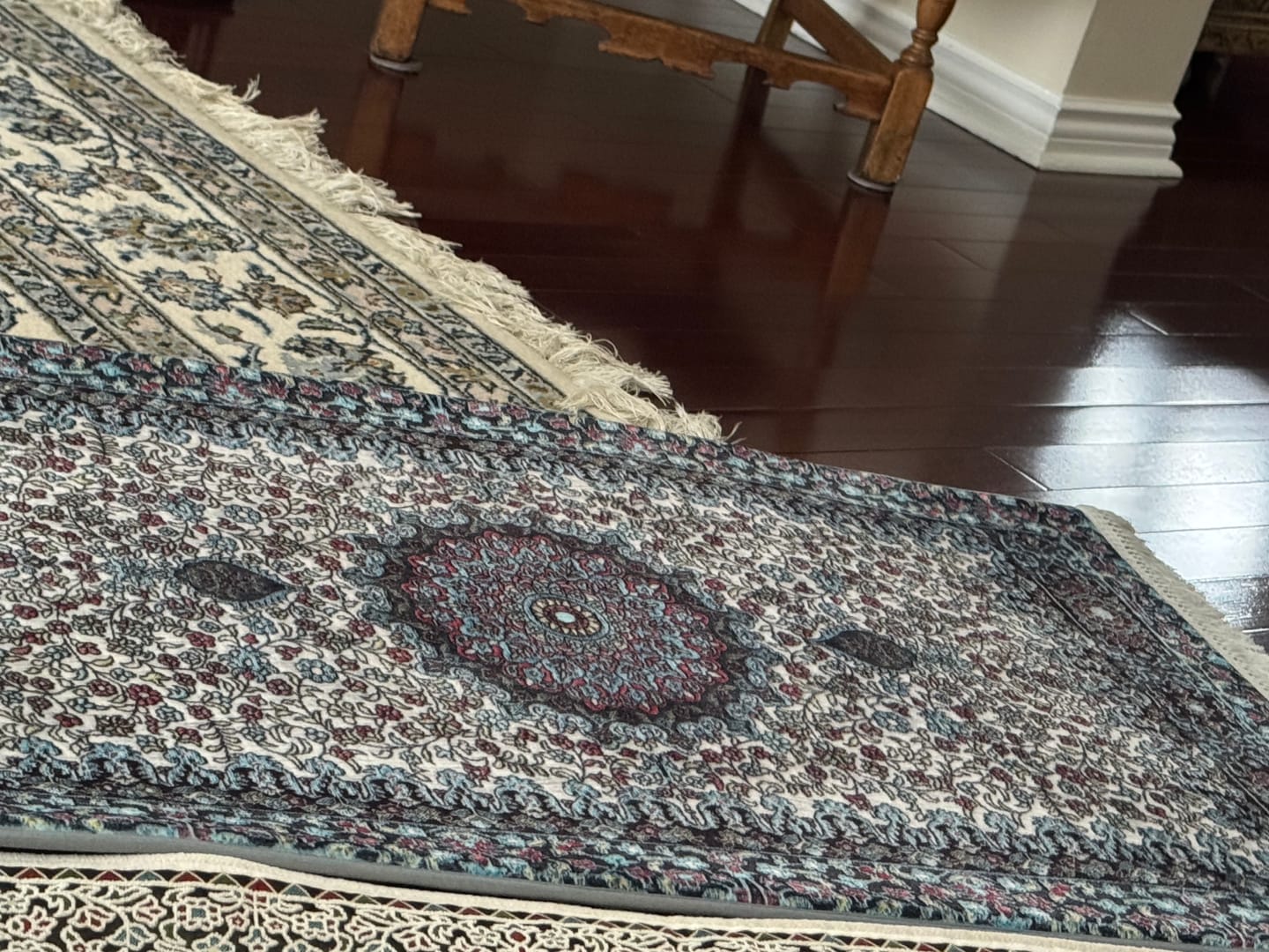 Customer photo review of Skylight Naseej Padded Prayer Mat