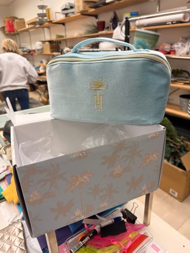Customer photo review of Sky Blue Velvet Tile Zipper Bag