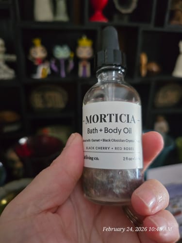 Customer photo review of MORTICIA Bath & Body Oil