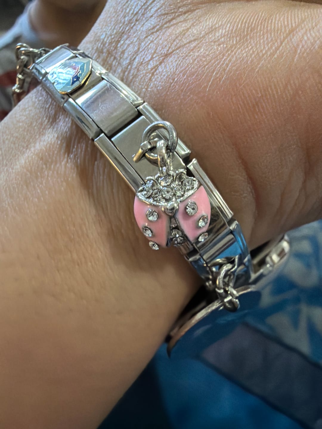 Customer photo review of Charm Colgante Catarina