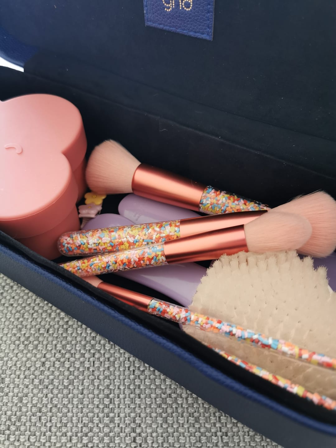 Customer photo review of Makeup Brushes For Kids Twinkle Sprinkle Set