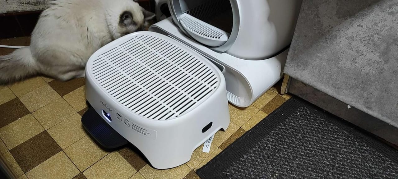 Customer photo review of Neakasa AirStep: Universelle Katzenklo-Treppe Luftreinigend gegen Gerüche