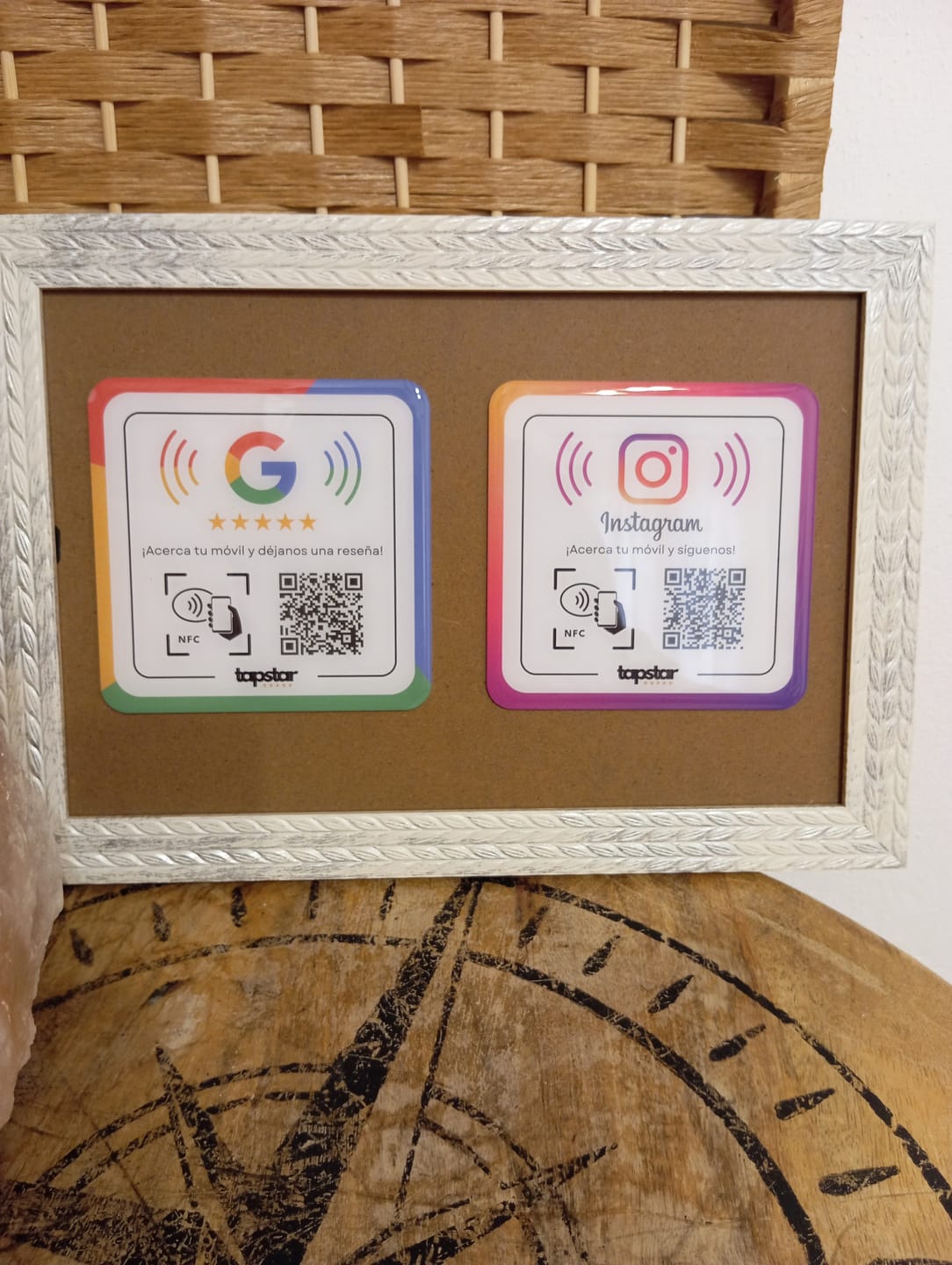 Customer photo review of Placa Reseñas de Google