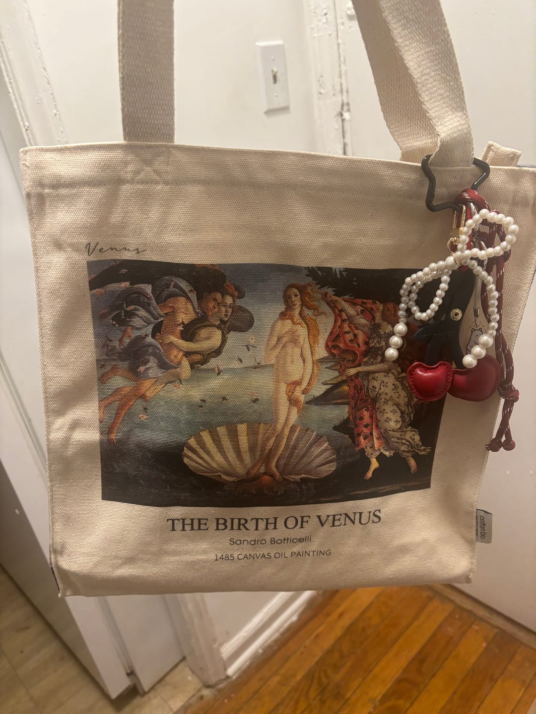 Customer photo review of Sandro Botticelli "The birth of Venus" - Tote Bag