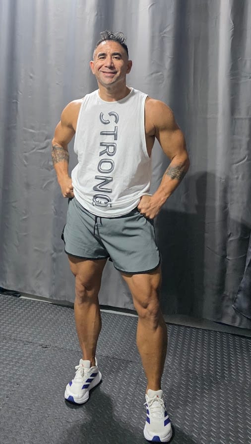 Customer photo review of STRONG iD Unisex Muscle Tank