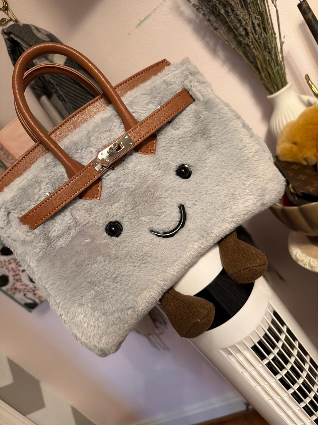 Customer photo review of The Jellykin Fluffy Bag