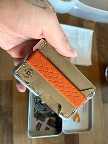 Customer photo review of D01 DAPPER™ BIFOLD WALLET - SPECIAL EDITION - RAW - ORANGE