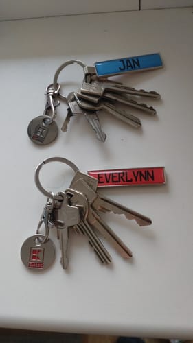 Customer photo review of Metall Schlüsselanhänger personalisiert mit Name, Text, Spruch und Foto