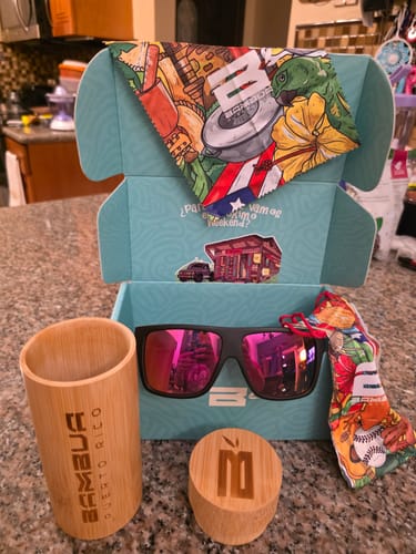 Customer photo review of Mis Raíces Pink