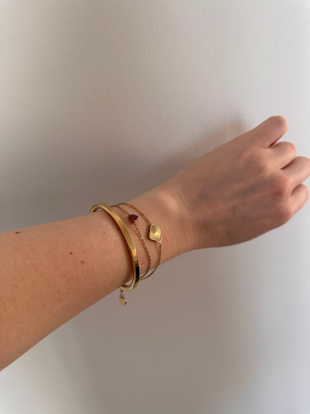 Customer photo review of Flora Gold Bracelet