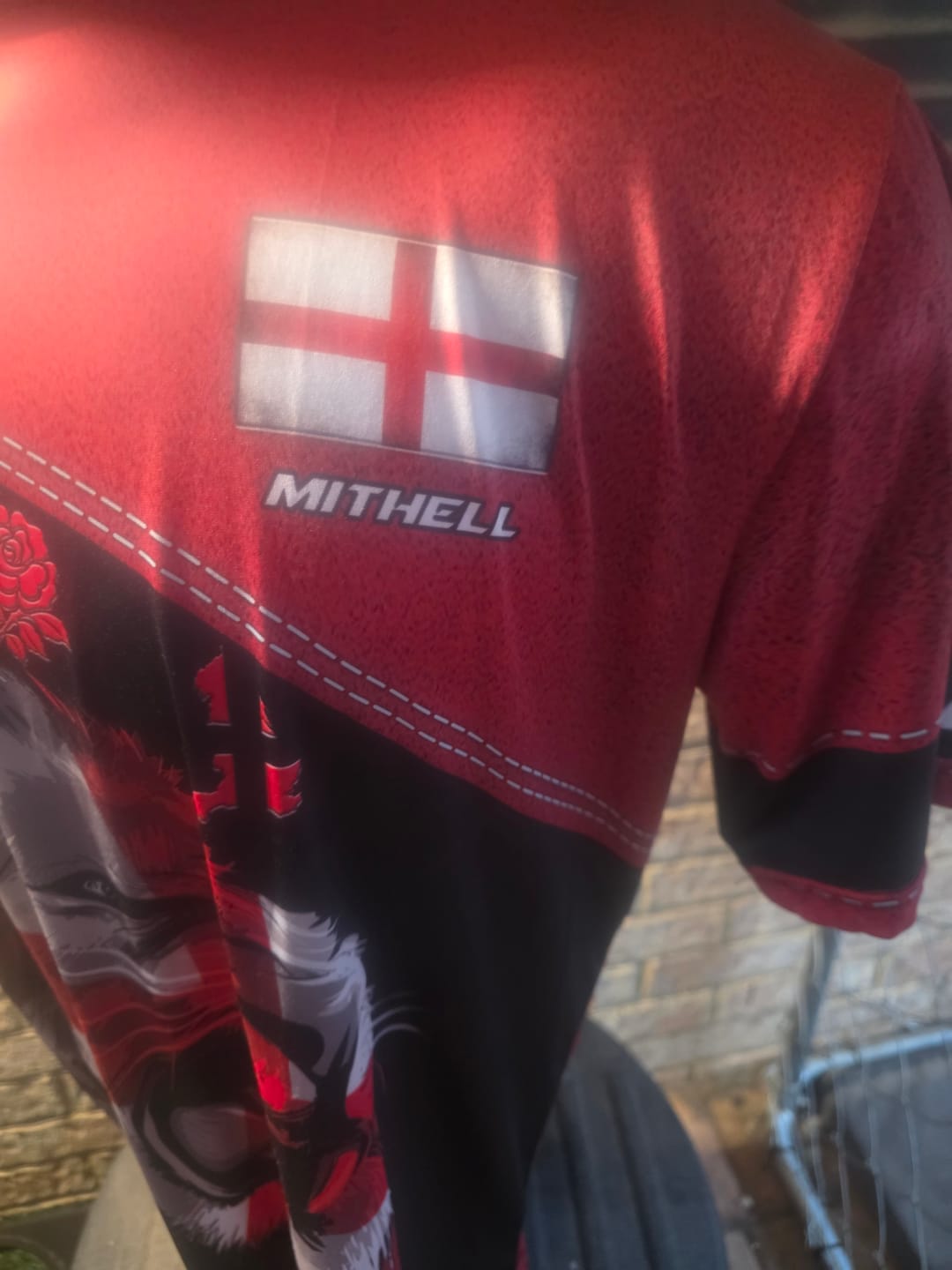 Customer photo review of Unisex Shirt - Custom Name T-Shirt, England Red Lion And Roses