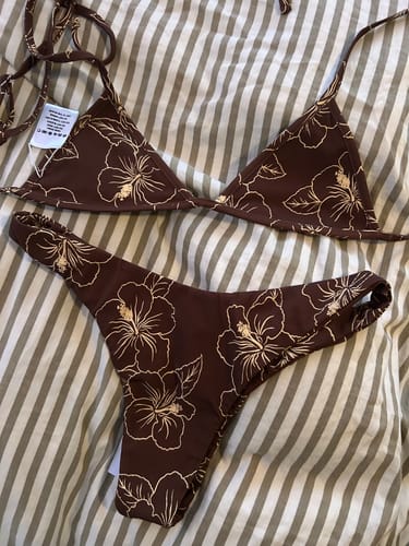 Customer photo review of Maile Bottom - Kona