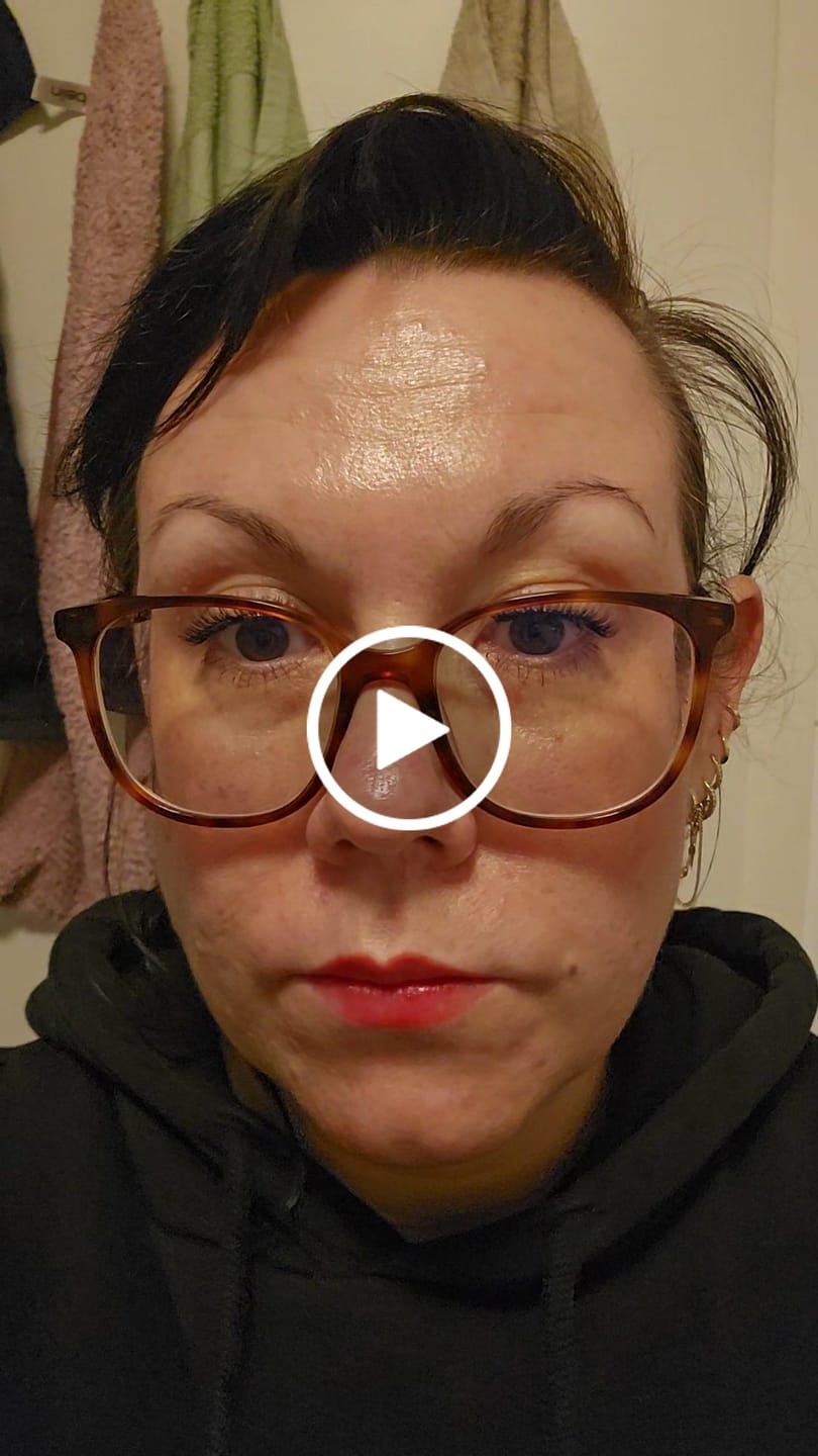 Customer video review of ALL CAPS Starter Kit - Powder Henna Capsules