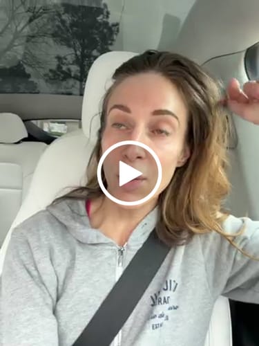 Customer video review of MarshMellow Comforter