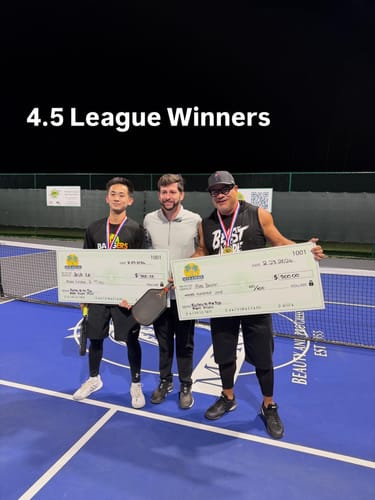 Customer photo review of (PRE-ORDER - SHIPPING BETWEEN 2/9/26 and 2/13/26) The Loco 16mm Pickleball Paddle- Hybrid