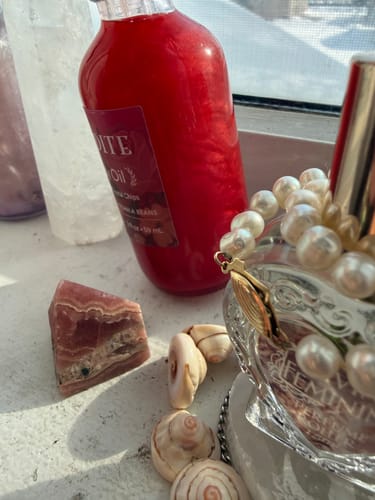 Customer photo review of Aphrodite Bath & Body Oil