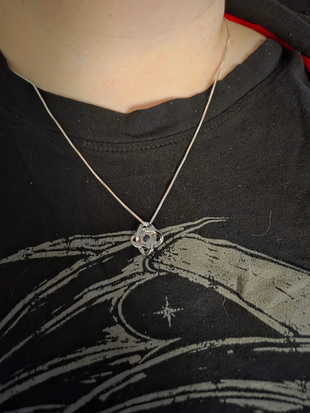Customer photo review of Beautiful Daughter Gift, "Never Forget That I Love You" Love Knot Necklace
