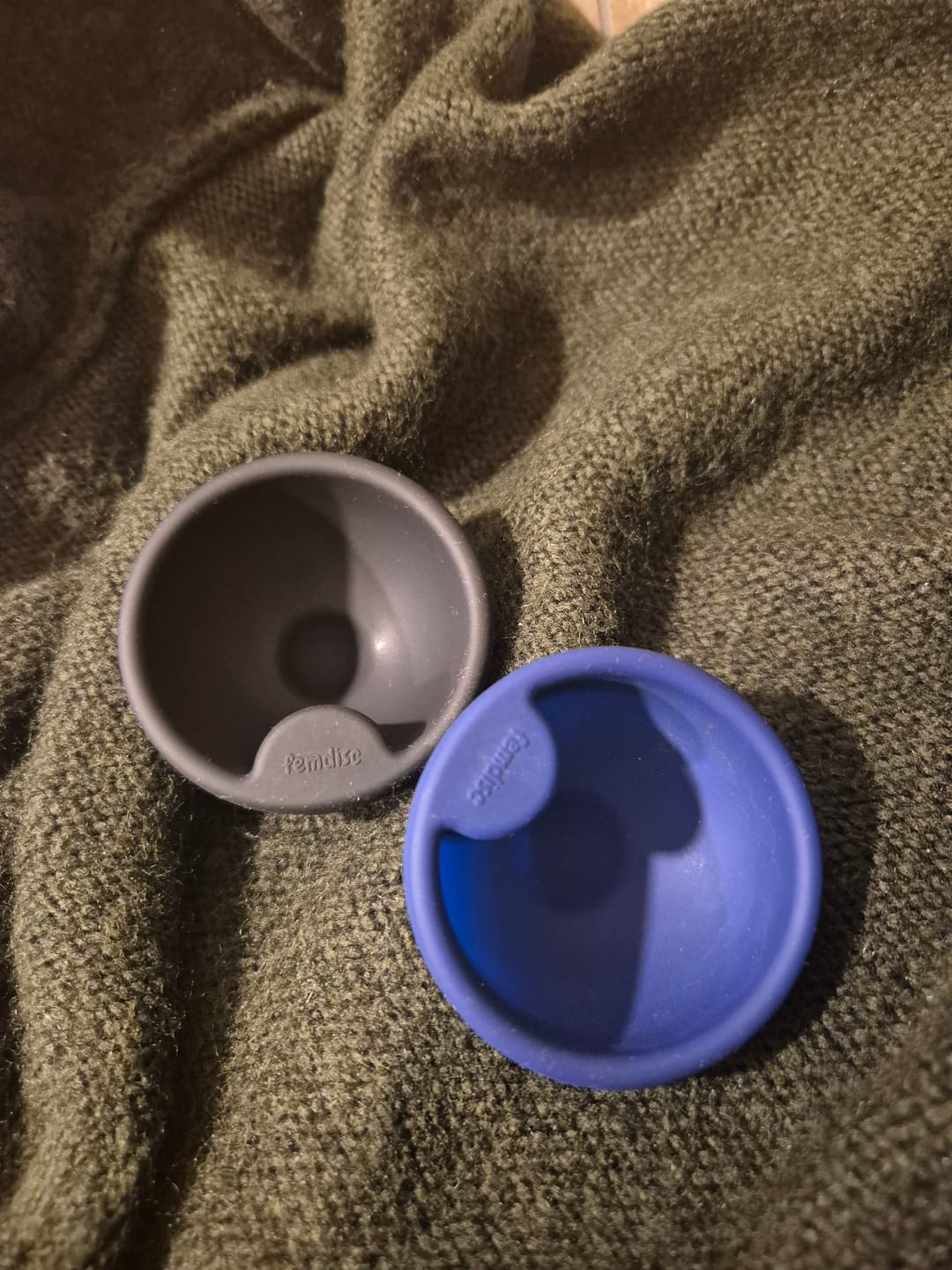 Customer photo review of femdisc Menstruationsscheibe mit Lasche