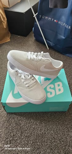 Customer photo review of Nike Check Canvas SB GS Light Bone