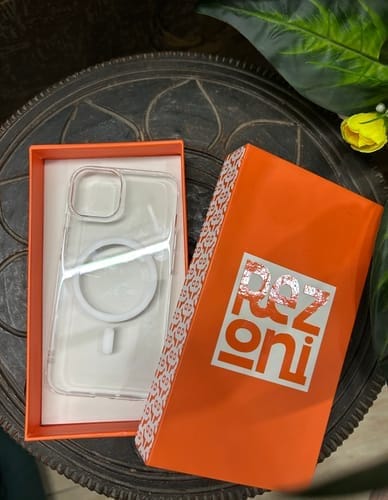 Customer photo review of Anti-Yellow Magsafe Clear Case Xiaomi