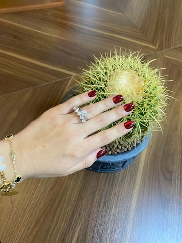 Customer photo review of Vampire Kiss Cat Eye - XS Squoval - 30 Adet Takma Tırnak